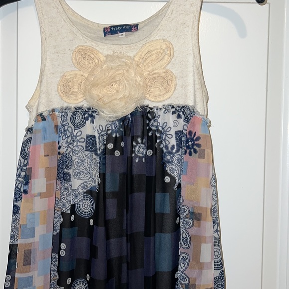 Truly me dress - Picture 2 of 6